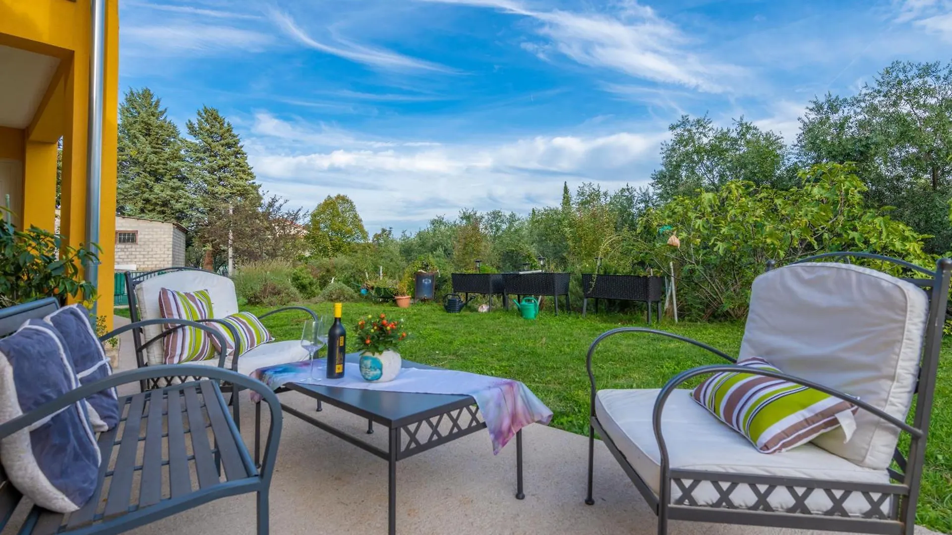 Relaxing Garden Apartments Labin - Indira
